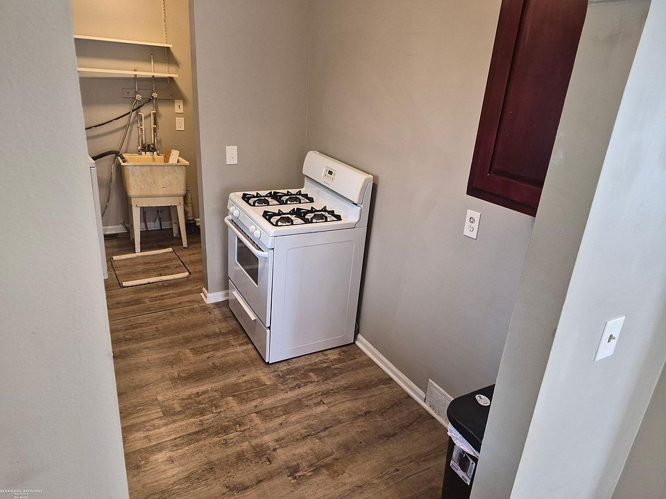 20806 Helle Ave, photo 8