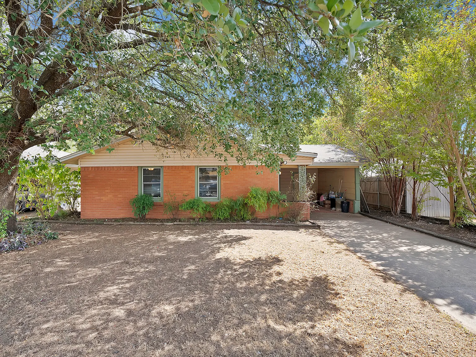 3 bed, 1188 sqft, $1,595 — Photo 3