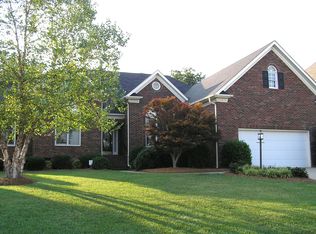 12421 Oakbriar Ln, Charlotte, NC 28273