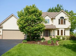 605 Chaucer Ln, Watertown, MN 55388