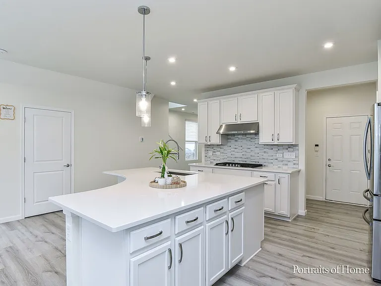 460 Watercress Dr — Photo 9