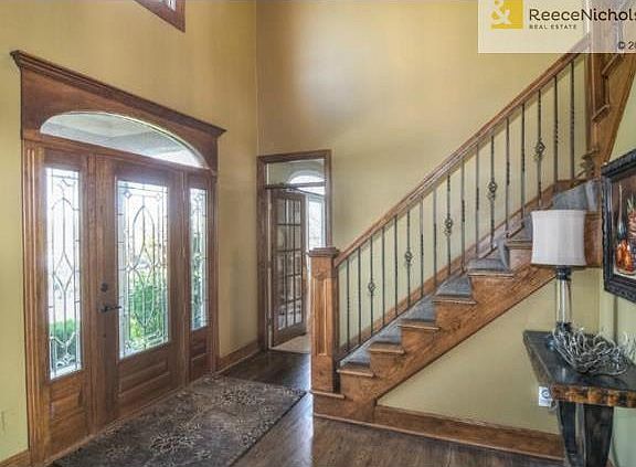 2nd image of 4609 Ironhorse Dr