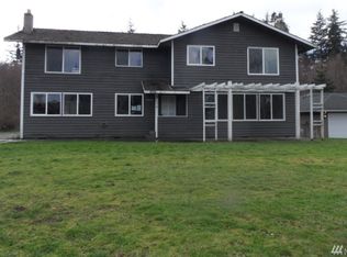 1270 Uplands Dr, Camano Island, WA 98282