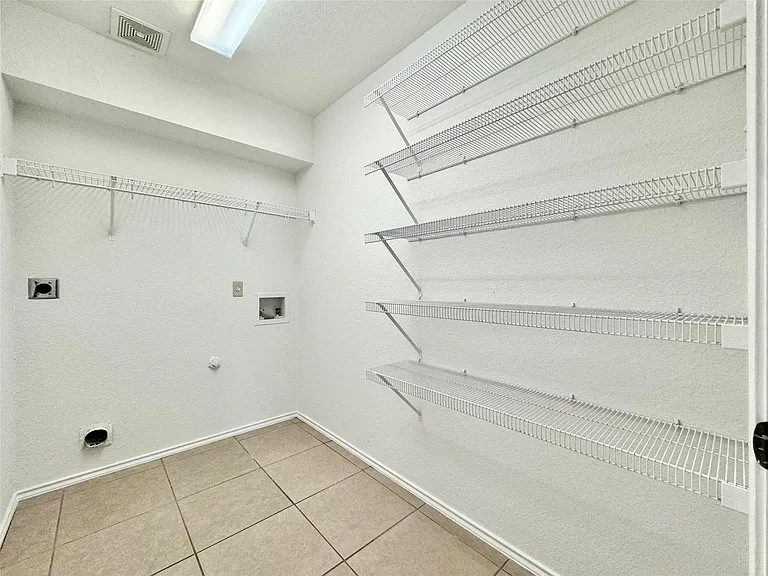 1015 Aiken Dr — Photo 29