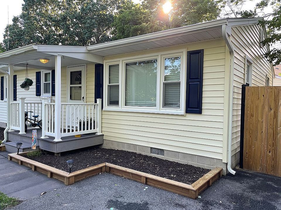 2nd image of 132 Aker Rd