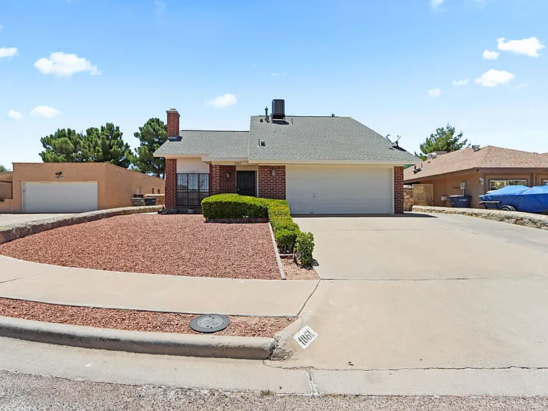 1861 Sonoma Pl — Photo 1