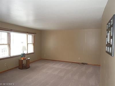 3rd image of 3703 Highmeadow Dr