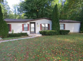 45768 Kozma St, Belleville, MI 48111