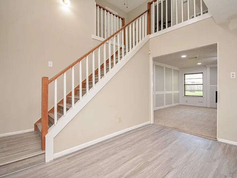 21318 Park Valley Dr — Photo 36