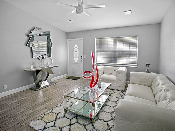 3rd image of 2738 Flamango Lake Drive