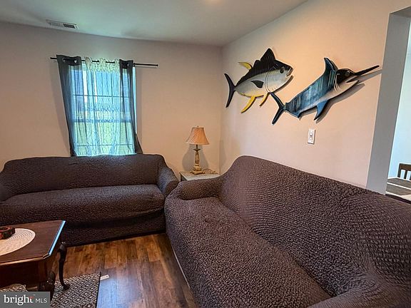 3rd image of 4658 White Marsh Rd