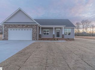 210 Little Man Rd, Boiling Springs, SC 29316