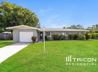 1369 Windsor Dr, Clearwater, FL 33756