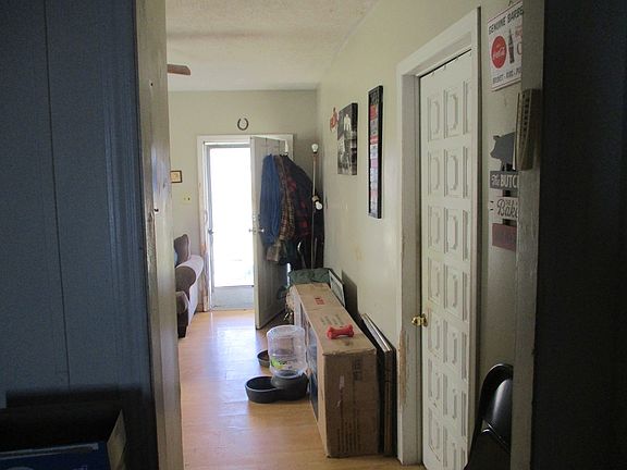 4th image of 42078 Owl Hollow Rd