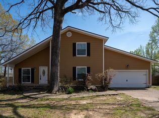 12 Coronado Cv, Maumelle, AR 72113