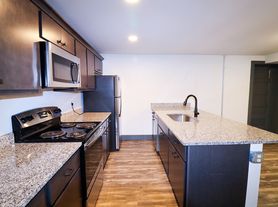 2616 Short Vine