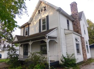 412 S 4th St, Hoopeston, IL 60942