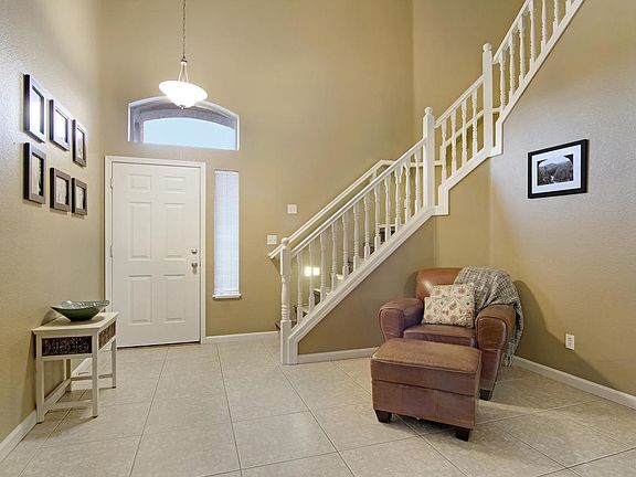3rd image of 4709 E Silverwood Dr