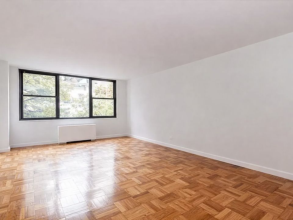 2nd image of 333 E 49th St APT 8H