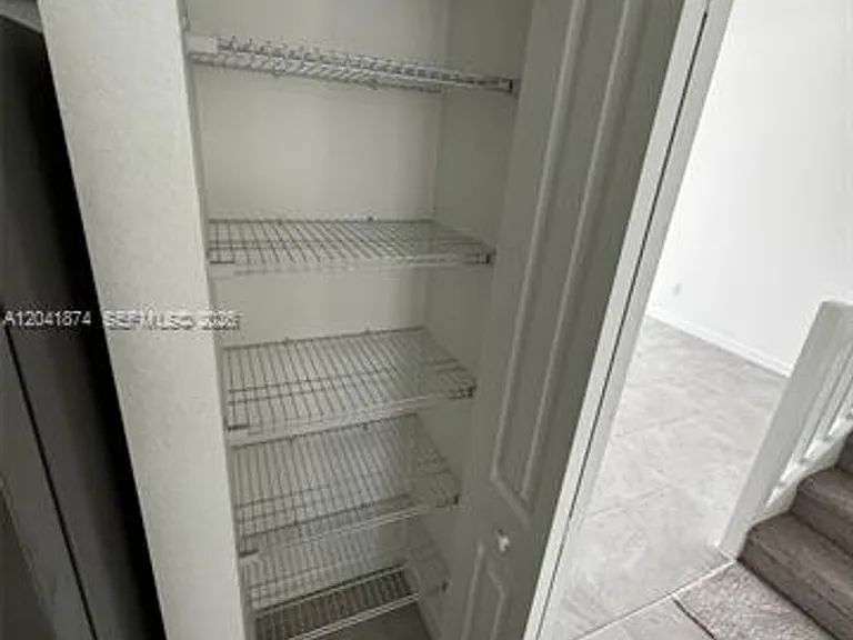 285 SW 159th Ln — Photo 13