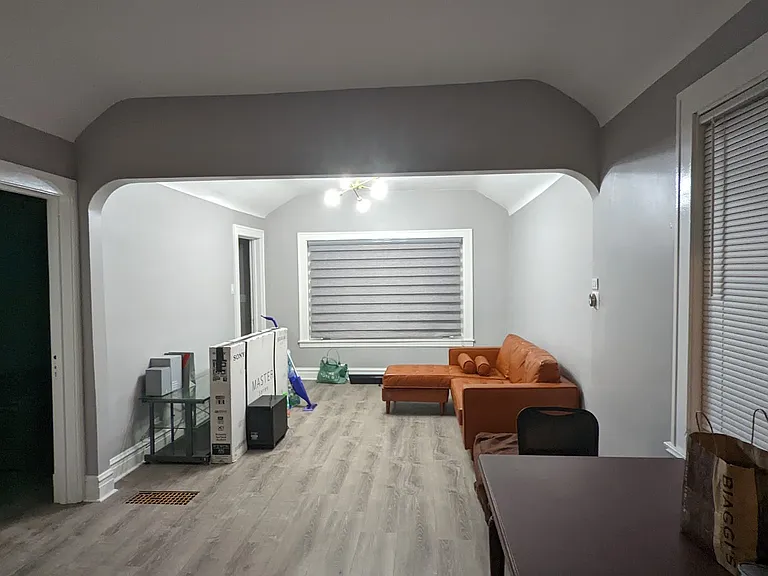 2846 S Union Ave — Photo 1