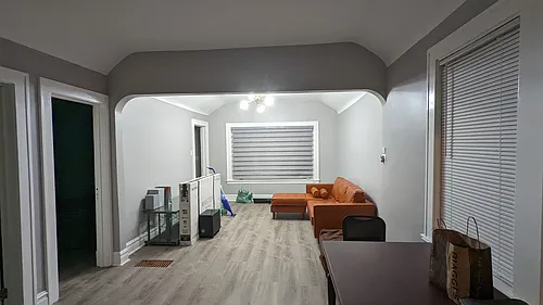 2846 S Union Ave Photo 1