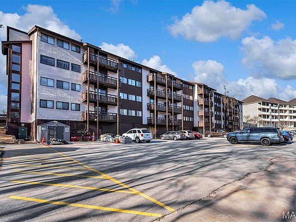 2nd image of 1465 Heritage Lndg APT 403