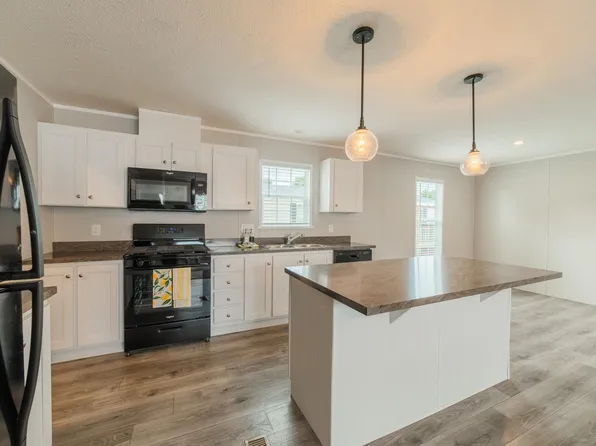 Kingswood Plaza MHC LLC - Rent to Own