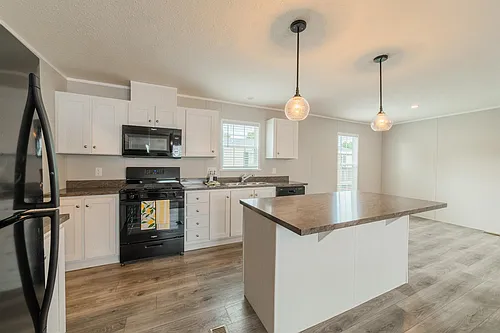 Kingswood Plaza MHC LLC - Rent to Own Photo 1