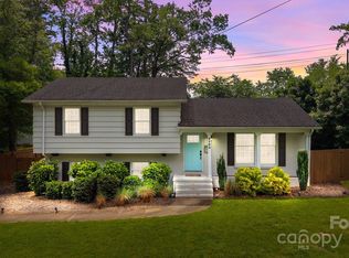 2100 Shadyview Dr, Charlotte, NC 28210