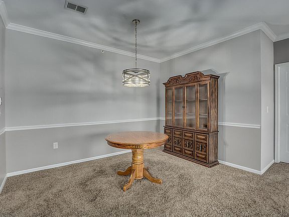 5th image of 145 Saddlebrook Ln Unit 602