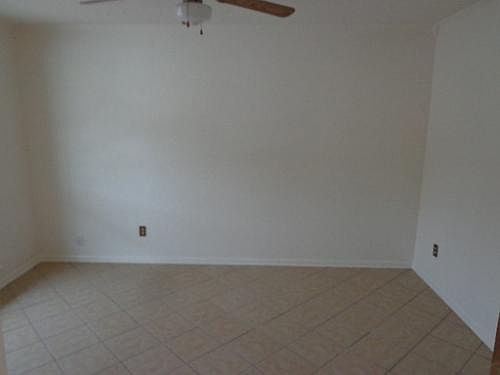 4th image of 203 Indian Oaks Dr