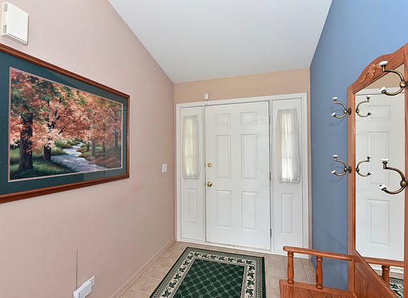 3rd image of 901 Breeze Dr