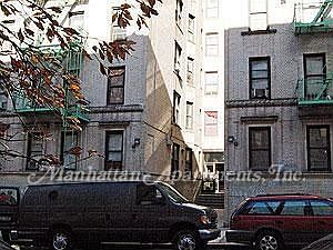 2nd image of 172 1st Ave