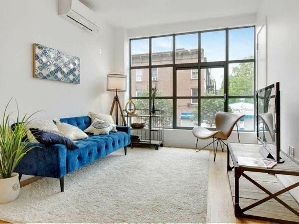 1st image of 1040 Dean St #206B