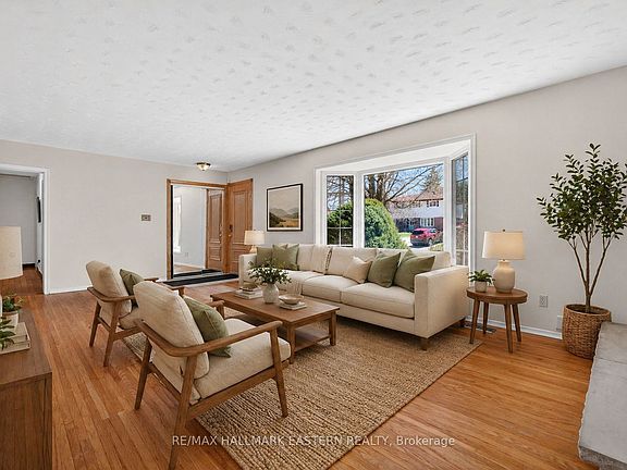 5th image of 47 Springbrook Dr