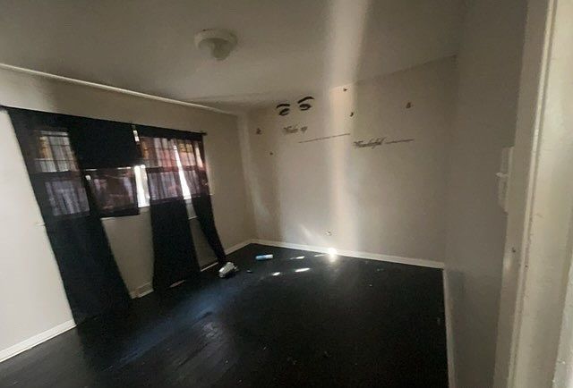 2nd image of 122 E 120th Pl