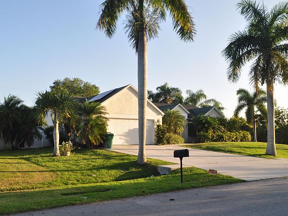 3rd image of 468 Prado Ave
