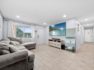 421 W 33rd St, Riviera Beach, FL 33404