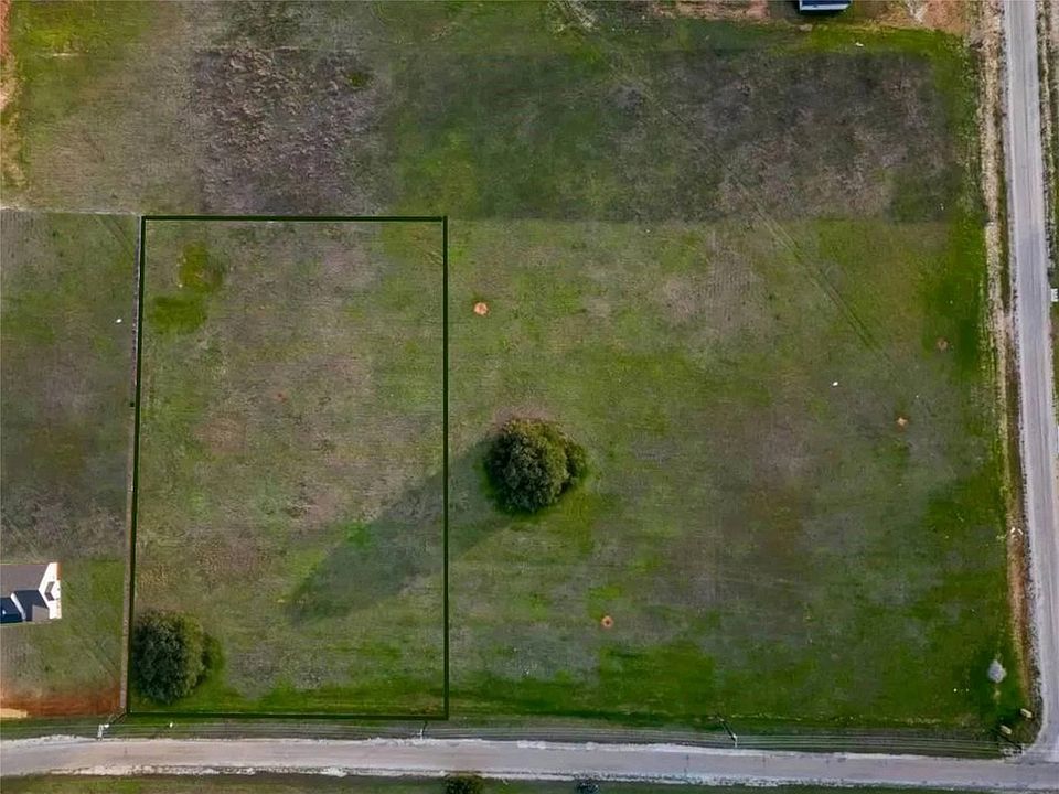 2nd image of 153 Cartwright Rd