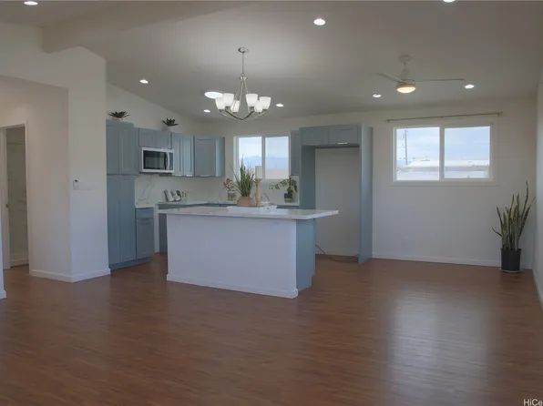 1638 Makamua St, Pearl City, HI 96782