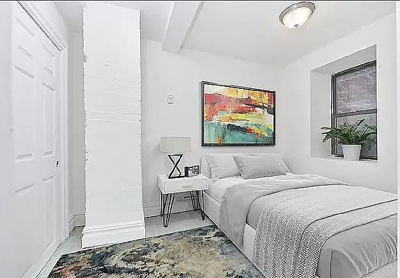 4th image of 174 E 2nd St #D1