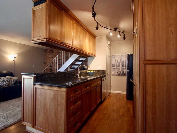 5th image of 1348 Shawn Dr Unit 2