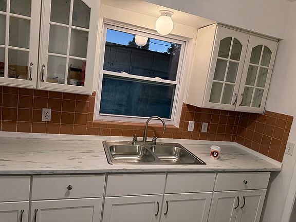 3rd image of 308 N Mars Ave
