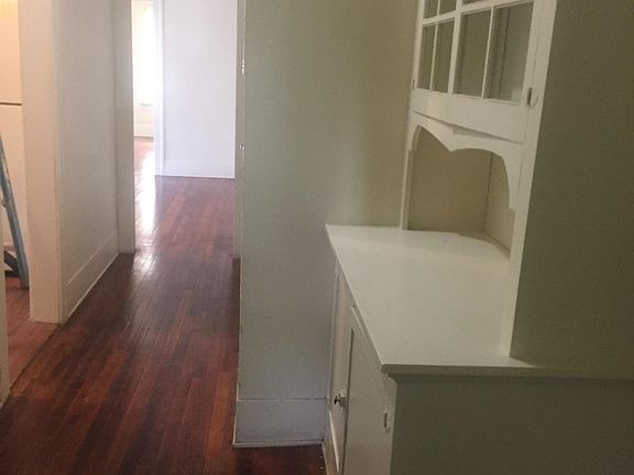 4th image of 1097 N 5th St