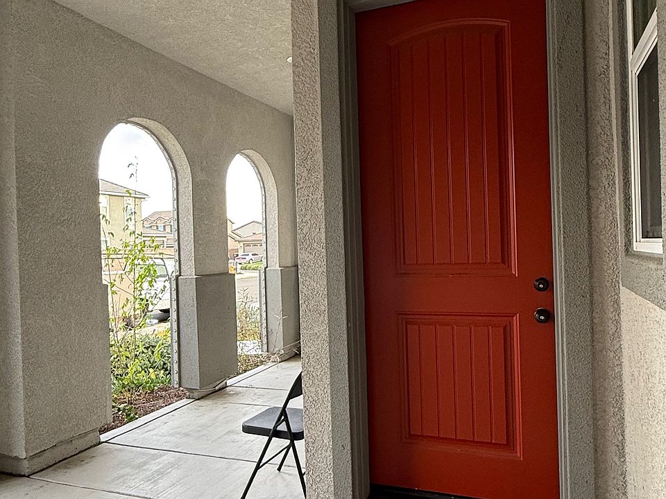 1st image of 1823 Birdie Ave #1