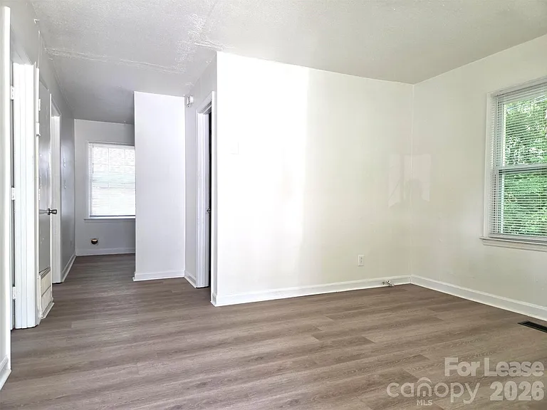 2835 Willow St #1 — Photo 4