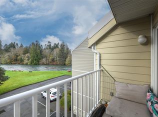 205 1st St #314, Courtenay, BC V9N 1A5