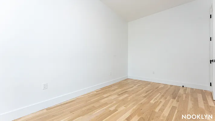 Rented by Nooklyn NYC LLC | media 19