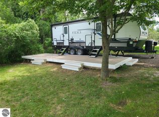 5106 Queens Way, Gladwin, MI 48624